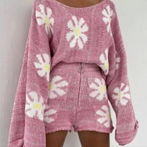 Storia Pink Daisy Knit Shorts Size L High Rise